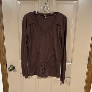 BKE Deep Brown Long Sleeve Tee